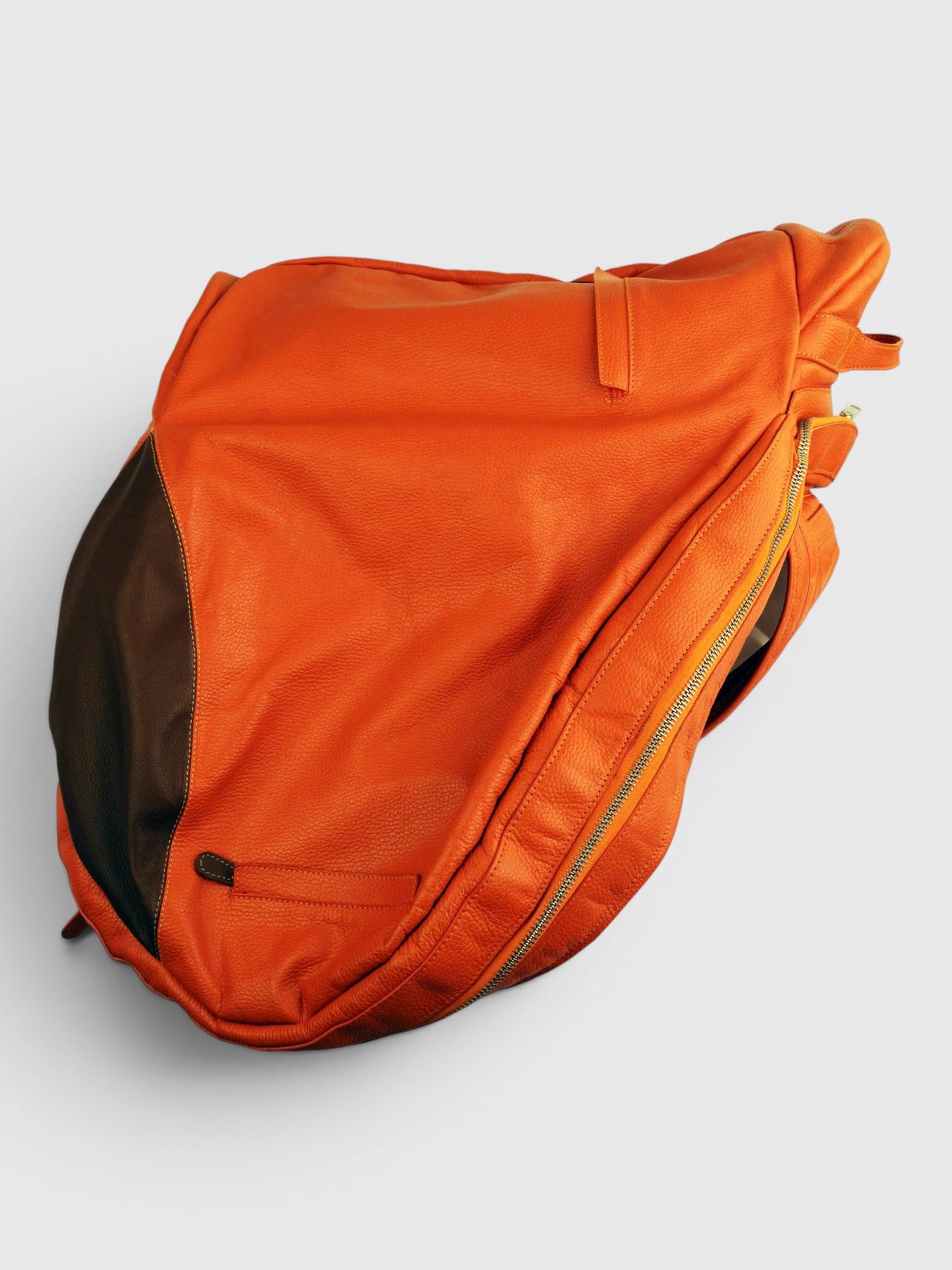L'étalon Saddle Backpack- Orange
